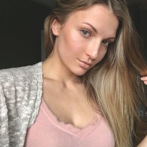 Meet your Posher, Paige